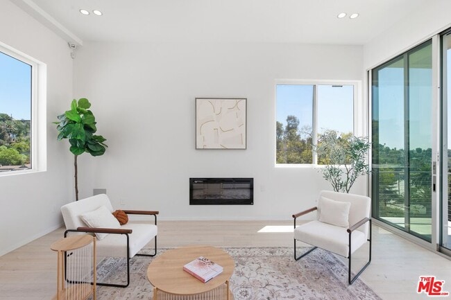 Photo - 2311 Cove Ave