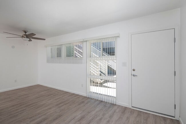 Photo - Beautiful1 Bedroom Near SDSU with Onsite Laundry! Unit 6165-03