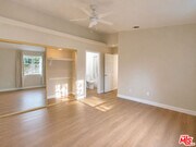 Photo - 145 W M St