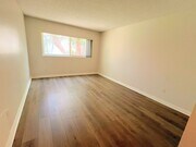 Photo - 18912 Valley Cir