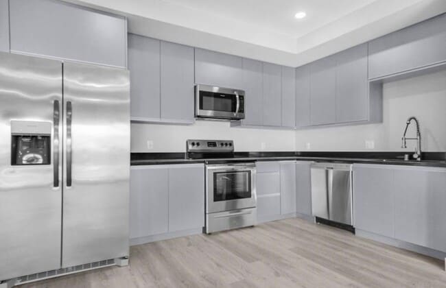 Photo - 7040 Woodman Ave Unit 107