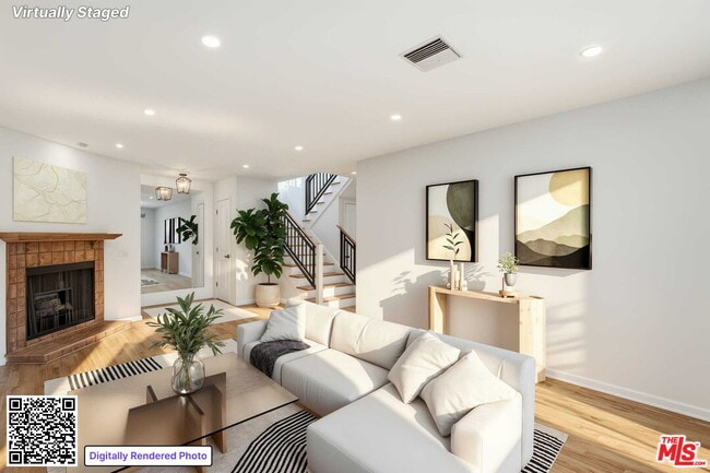 Photo - 13025 Moorpark St Unit 101