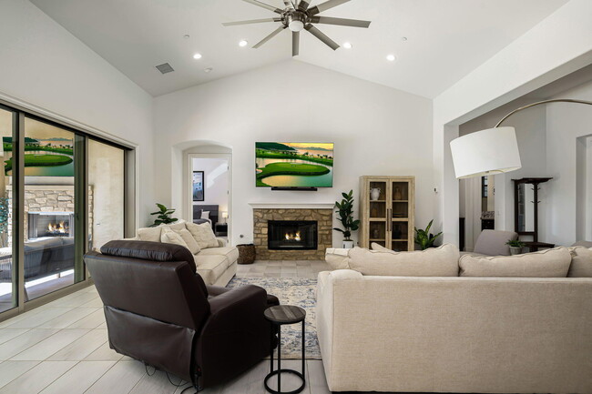 Photo - 81805 Four Seasons Pl