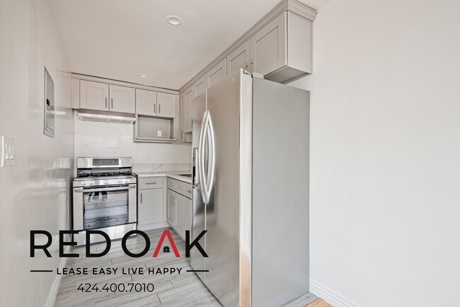 Photo - 1023 Hayworth Ave Unit 4