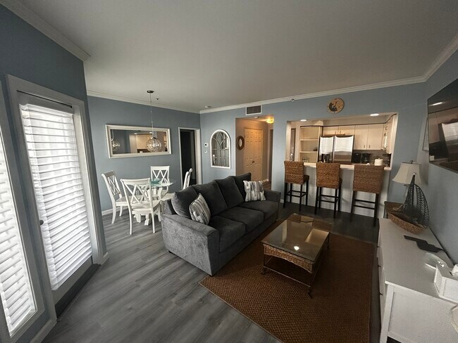 Living Room/Dining Area - 655 Columbia St Unit Columbia Street