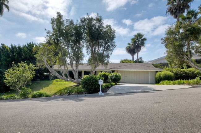 Building Photo - Single-Story La Costa Home Overlooking the...