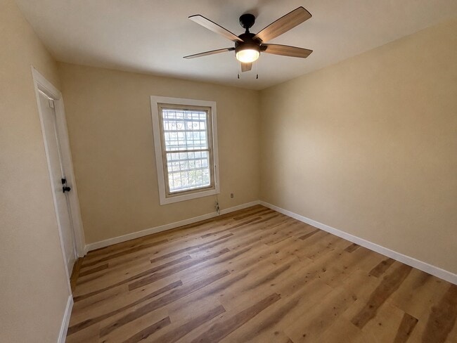 Photo - 2132 W 84th Pl Unit House