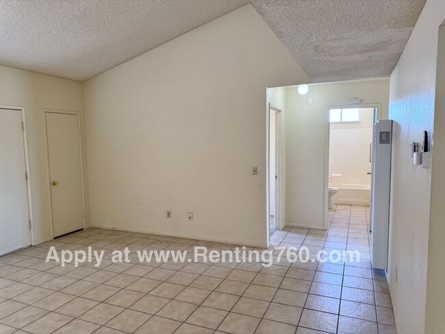 Photo - Spacious 2 Bed 1 Bath Home With Indoor Lau... Unit B - 5827 Bagley Ave