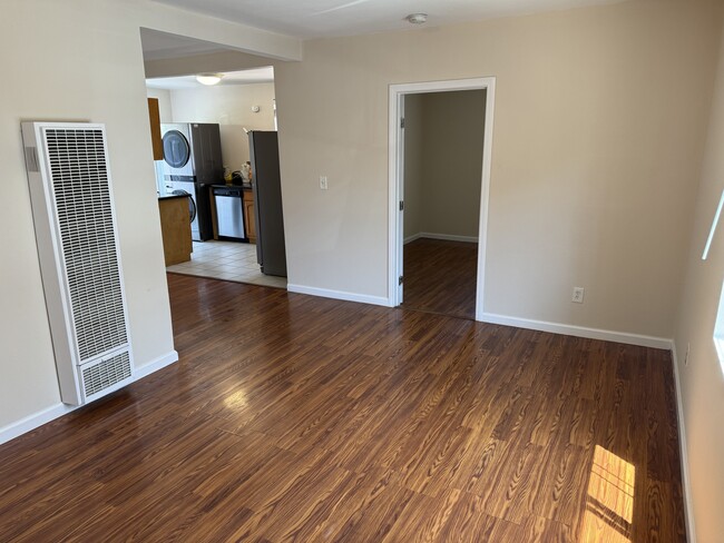 Living room - 2920 S Sycamore Ave