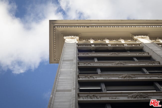 Photo - 315 W 5th St Unit 906