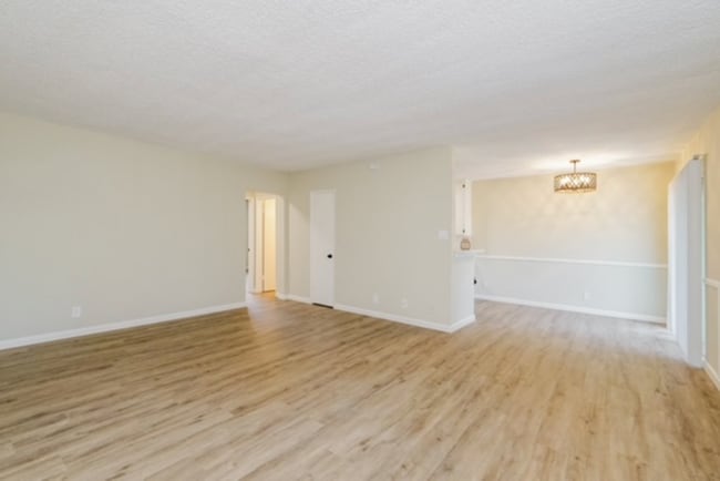 Photo - 59 Esperanza Ave Unit D