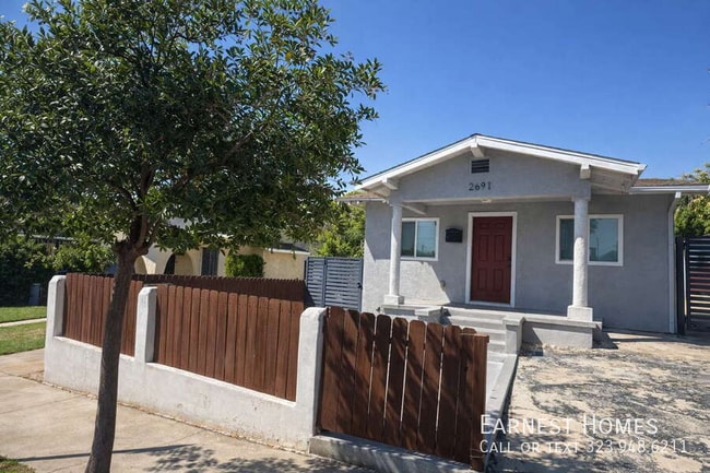 Building Photo - 2691 Thorpe Ave