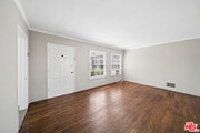Photo - 1402 N Mansfield Ave Unit 1402 1/2