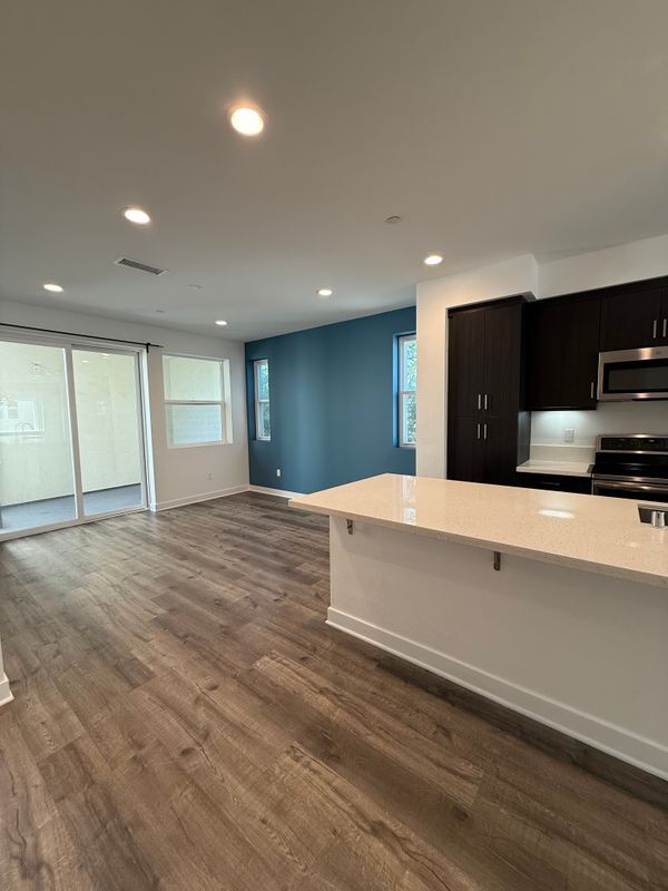 Photo - 820 Aloe Pl