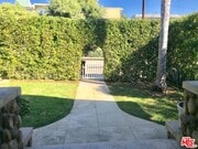 Photo - 2005 Beachwood Dr