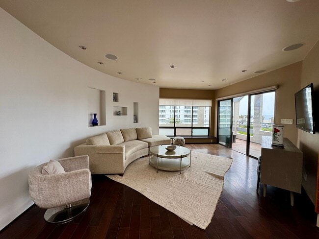 Photo - 140 Ocean Park Blvd Condo