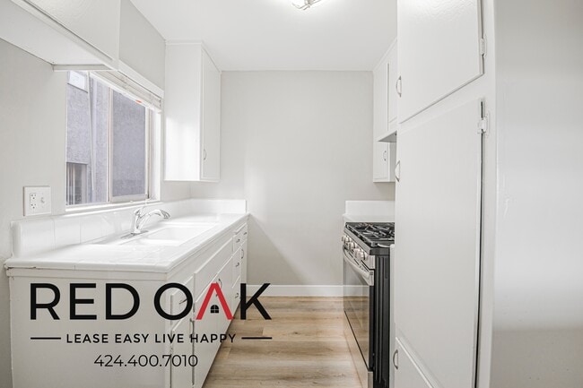 Photo - 15405 Vanowen St Unit 26