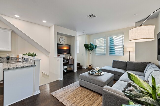 Photo - 7221 Cedar Rd