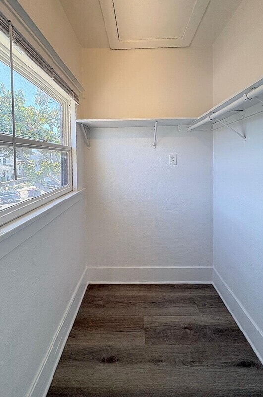 Photo - 433 W 4th St Unit 1/2