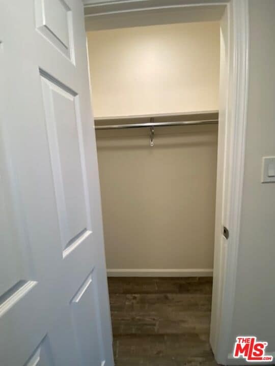 Photo - 7045 Hawthorn Ave Unit 203