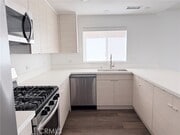 Photo - 1245 N New Hampshire Ave Unit 5