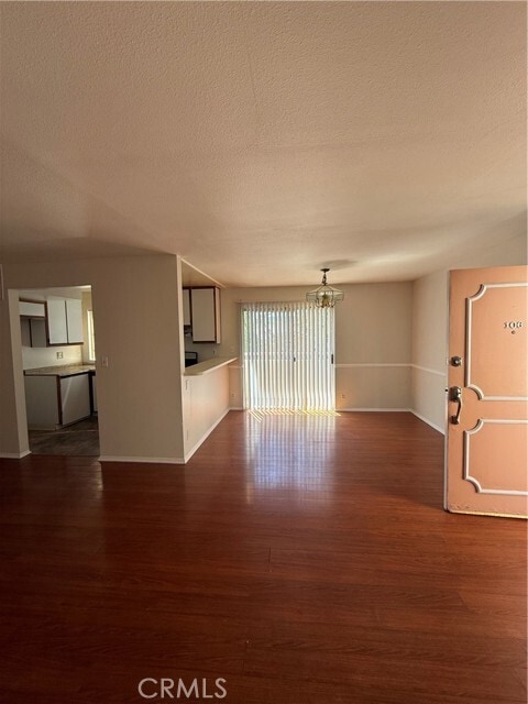 Photo - 14758 Magnolia Blvd Unit 106