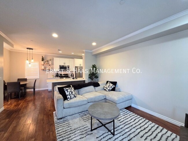 Photo - 3546 Linden Ave Unit #06