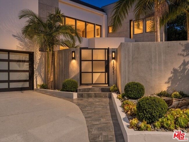 Photo - 11955 Pinnacle Pl