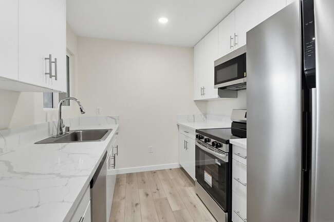 Building Photo - 3860 Helix St