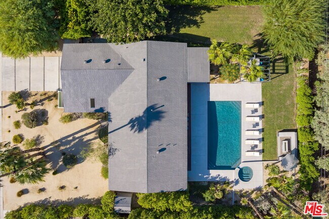 Photo - 2660 N Farrell Dr