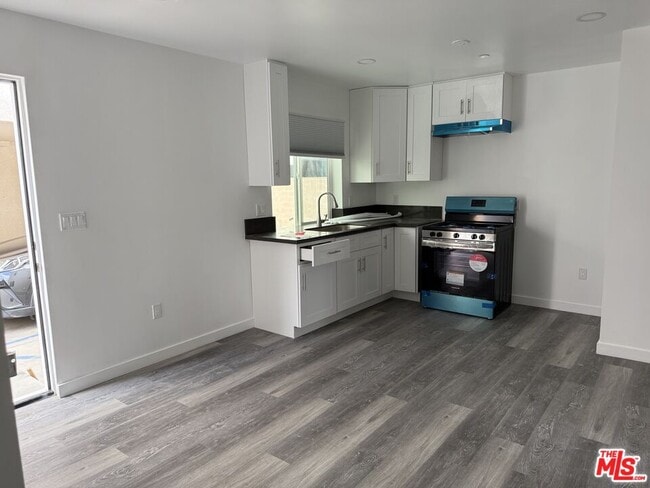 Photo - 6642 Irvine Ave Condo