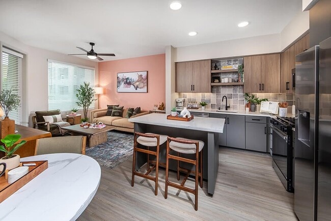 Photo - Bowen Apartments