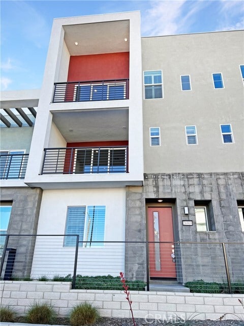 Building Photo - 26909 Pathfinder Ln