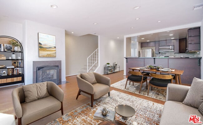 Building Photo - 1818 Butler Ave Unit 3 Rental