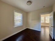 Photo - OAKVILLA Unit 533