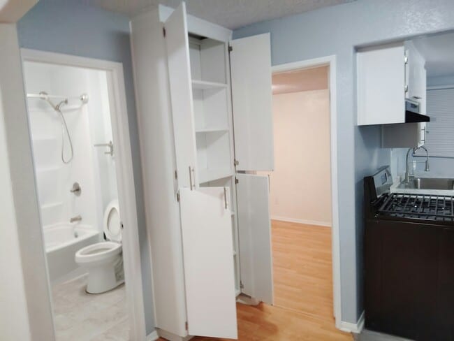 Photo - 13423 Olive Dr Unit 4 Upstairs