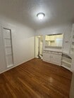 Photo - Cute 2 bedroom cottage, with hardwood floors & washer/dryer.