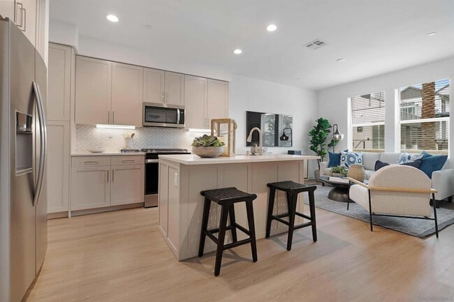Building Photo - 2010 Avenida Senna Unit 03-3 Rental