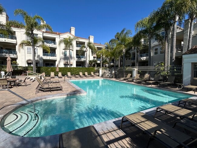 Building Photo - 415 Townsquare Ln Unit 127