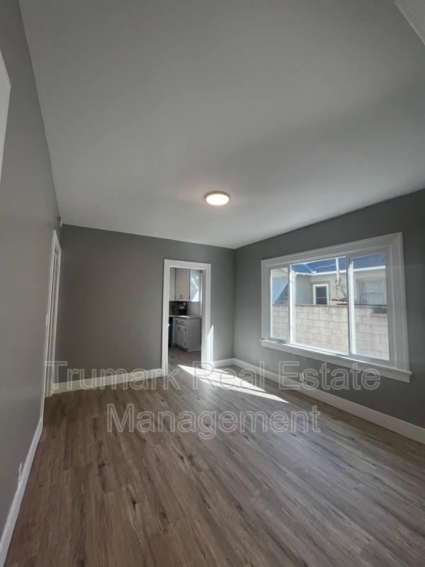 Photo - 1349 Elizabeth St