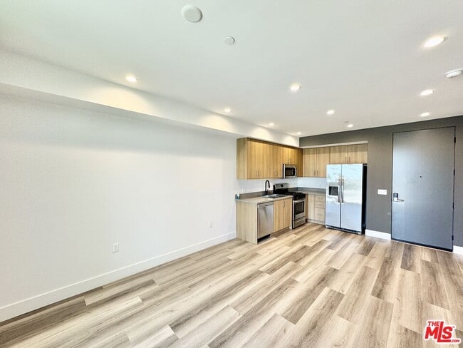 Building Photo - 11155 Huston St Unit 203