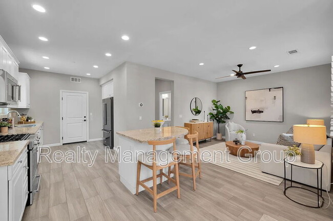 Photo - 16316 Veridian Cir