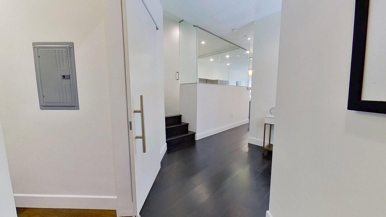 3D Tour - 1100 Wilshire Blvd Condo Unit 3306