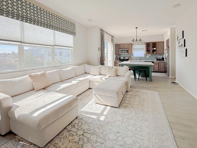 Photo - EXQUISITE 2 BEDROOM TOWNHOME IN THE HEART ...