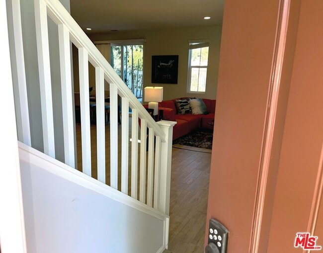 Photo - 42720 Azure St