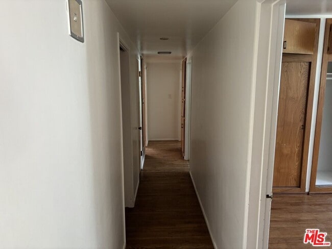 Photo - 366 E Hillsdale St