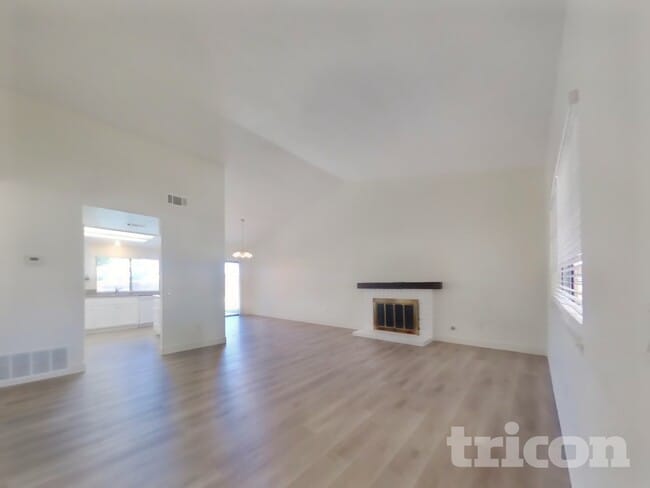 Photo - 25854 Harriet Ave