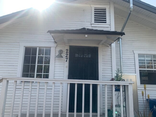 Photo - 227 W 56th St