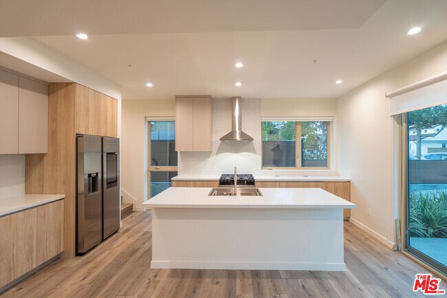 Photo - 4041 Sawtelle Blvd Unit # A