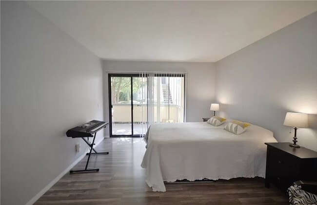 Photo - High-End Living in a Prime Area Unit A1